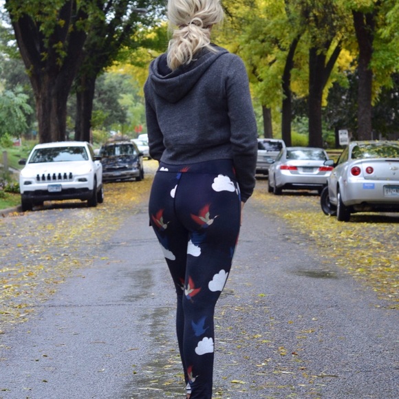 New Navy Bird Athletic Leggings - Picture 4 of 5
